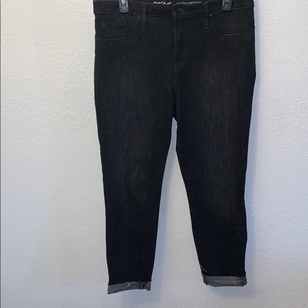 High rise jegging crop jeans.